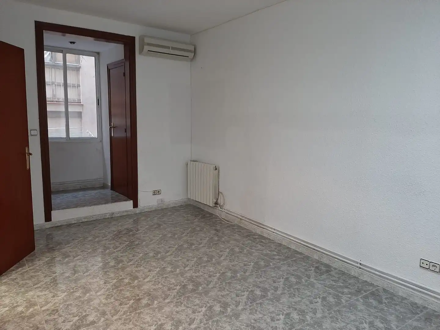 Piso en venta en RUIZ DE PADRON, 45, El Camp de l'Arpa del Clot