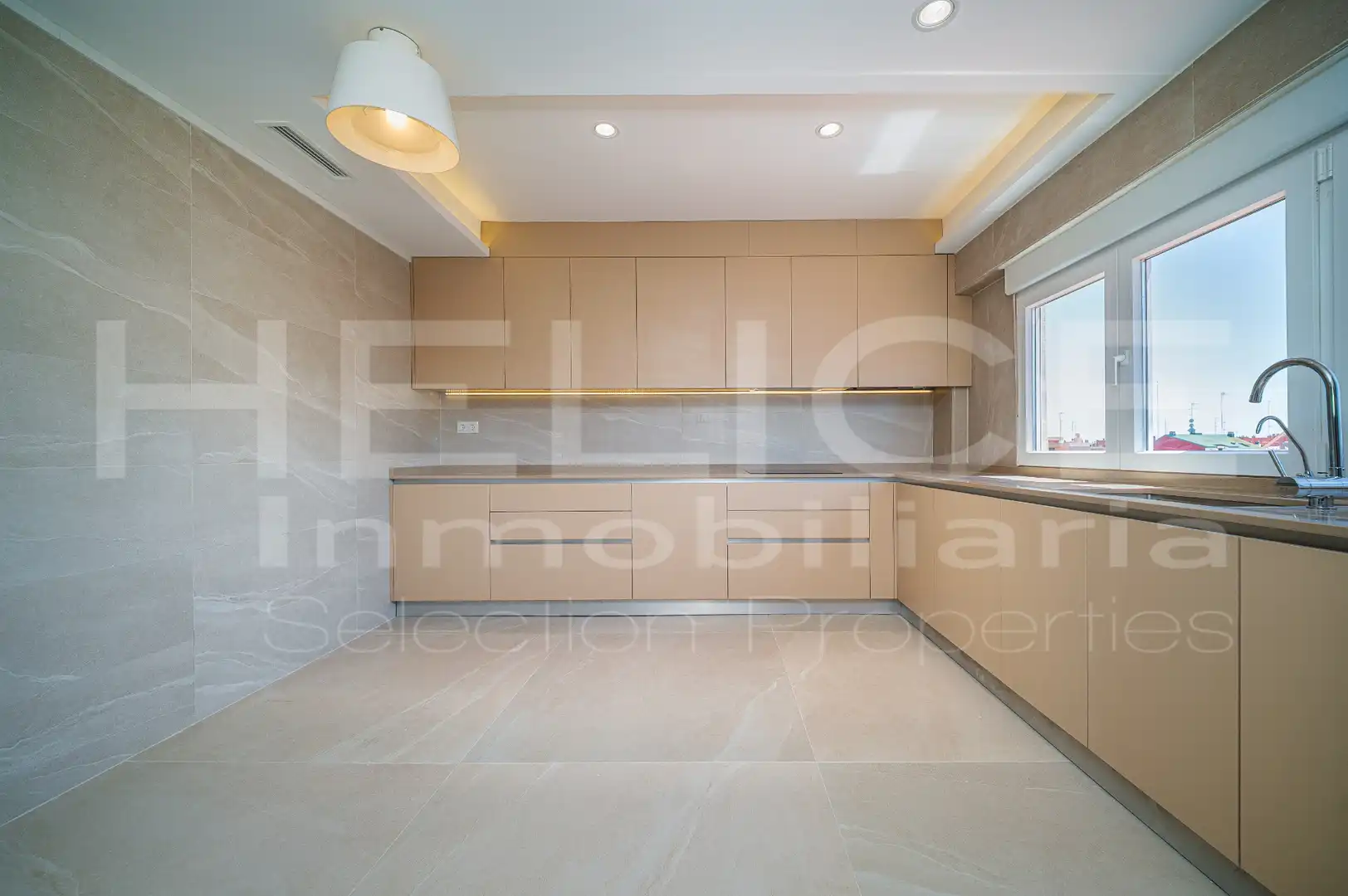 Attic for sale in Barrio de Benicalap