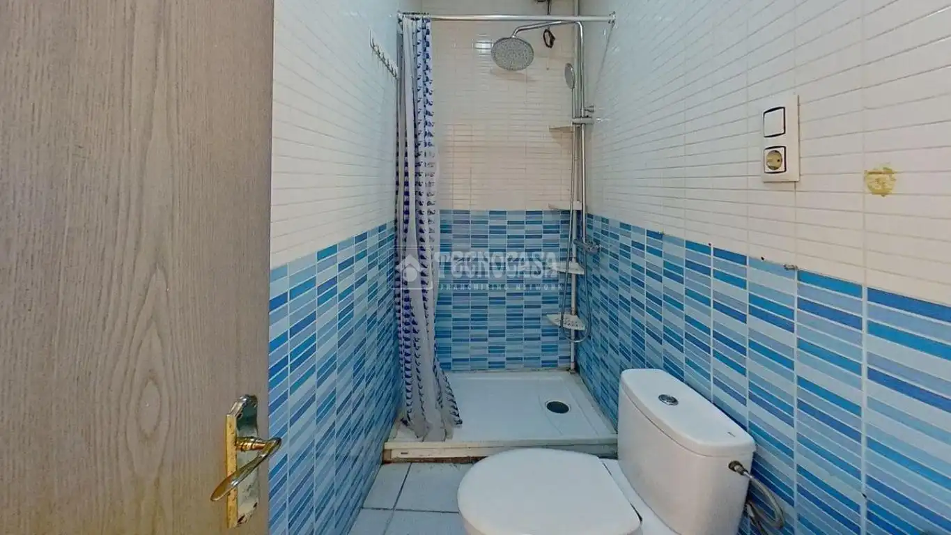 Baño de Piso en venta en Manresa con Terraza