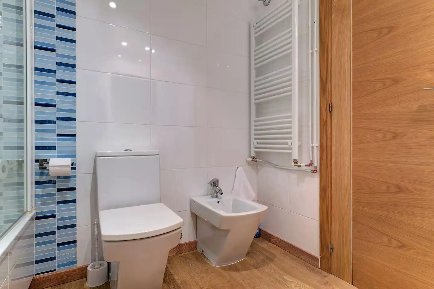Flat for rent in Calle Santa Ángela de la Cruz, Encarnación - Regina