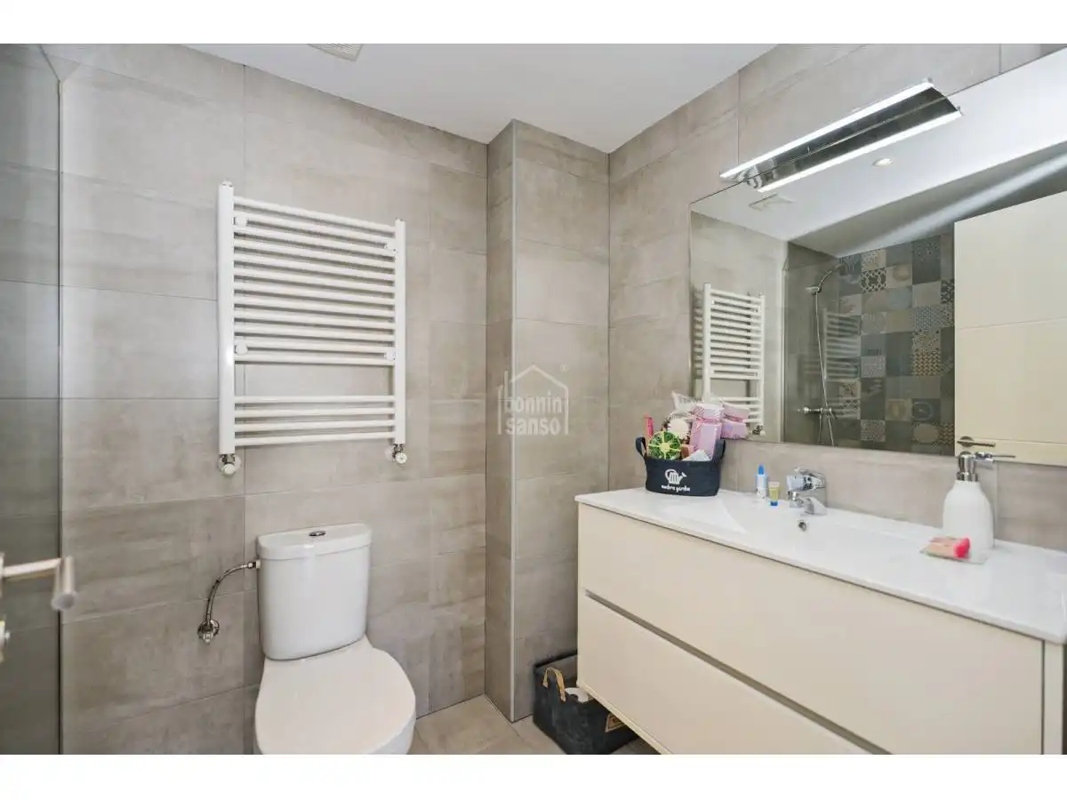 Baño de Apartamento en venta en Maó - Mahón con Calefacción, Terraza y Piscina