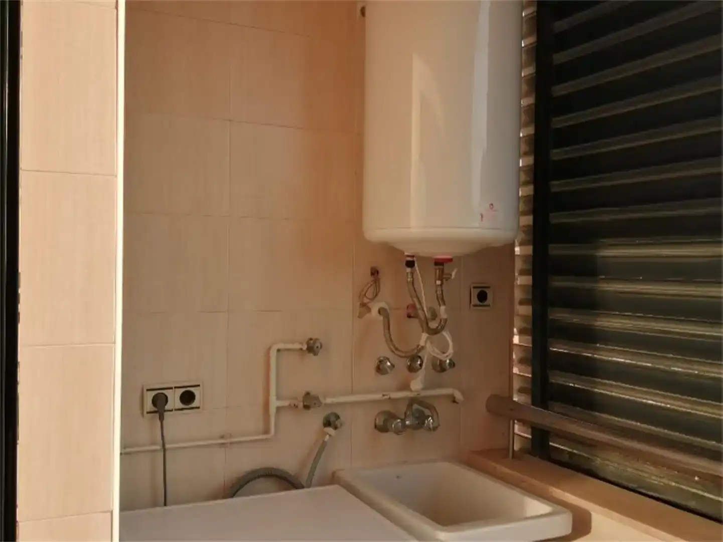 Badezimmer von Wohnung zur Miete in  Murcia Capital mit Klimaanlage und Balkon