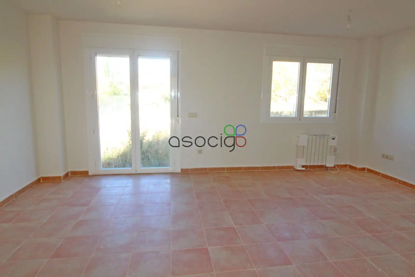 Sala de estar de Casa adosada en venta en Albalate de Zorita con Calefacción y Jardín privado