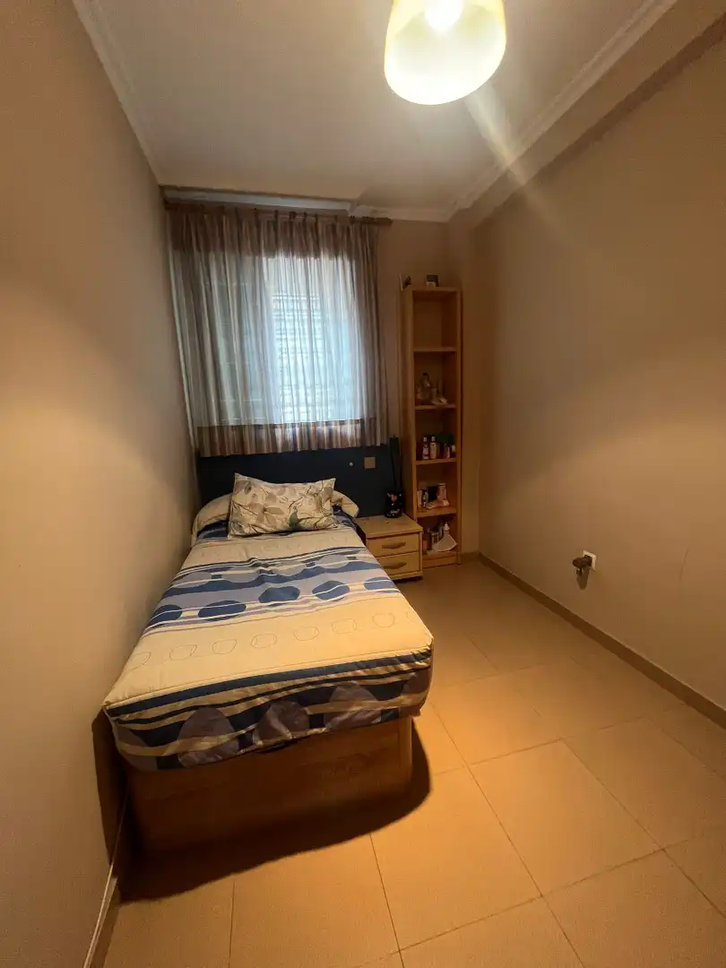 Bedroom of Flat for sale in Sevilla  with Terrace and Furnished