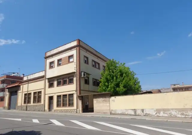 Außenansicht von Wohnung zum Verkauf in Banyoles