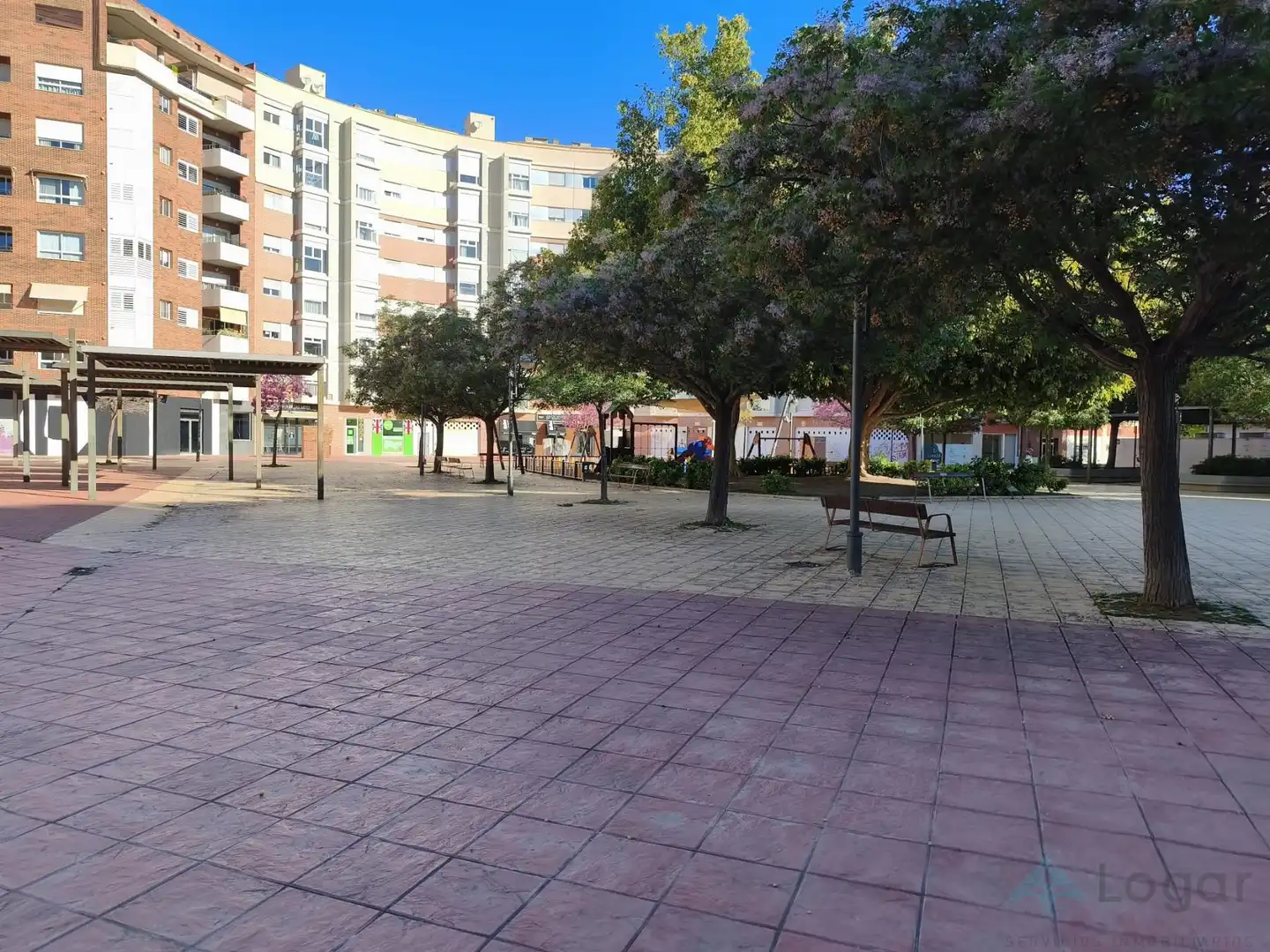 Local de lloguer a Juan Carlos I