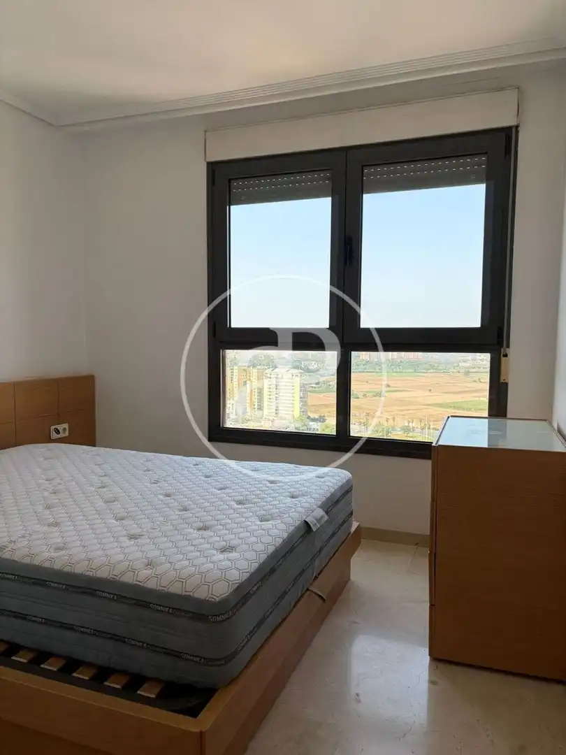 Habitación de Piso de alquiler en Valencia con Aire acondicionado, Calefacción y Jardín privado