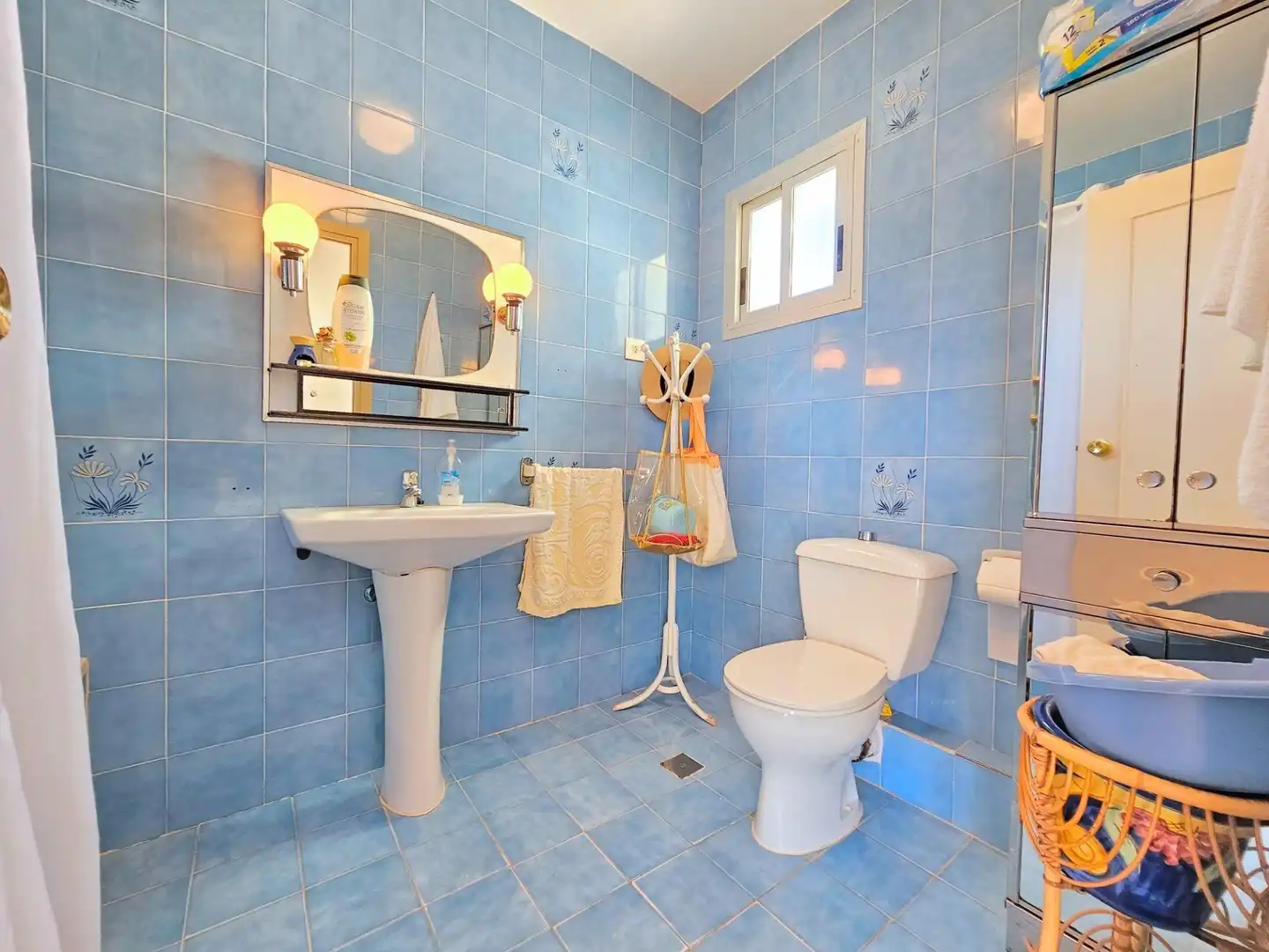 Baño de Piso en venta en La Manga del Mar Menor con Terraza y Piscina comunitaria