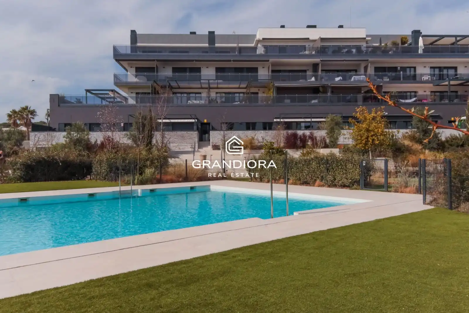 Attique avec piscine à vendre à Calle Ramon de Dalmases