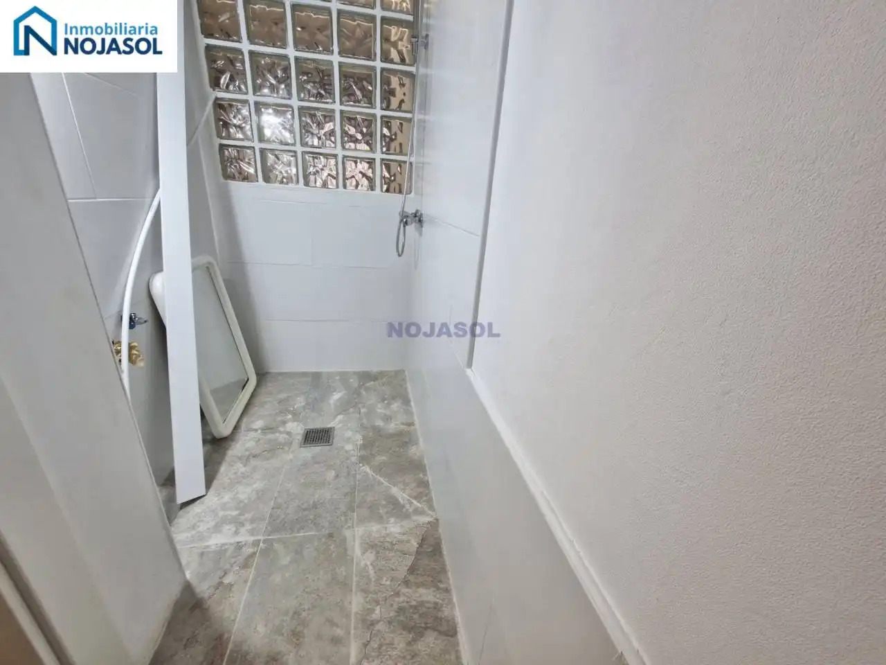 Bany de Casa adosada en venda en Ramales de la Victoria amb Calefacció i Terrassa