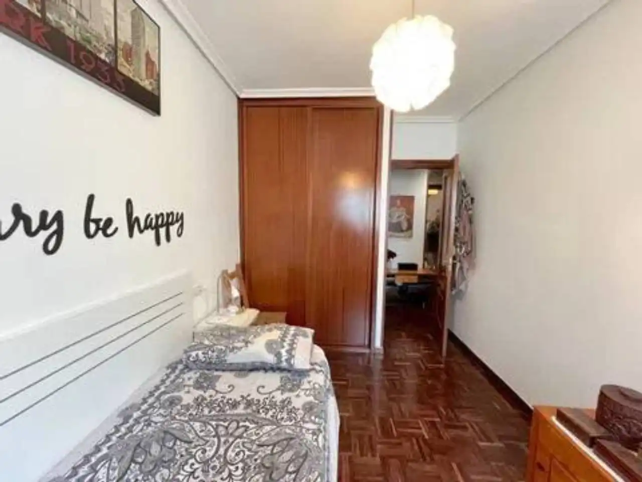 Schlafzimmer von Wohnung zum Verkauf in Erandio