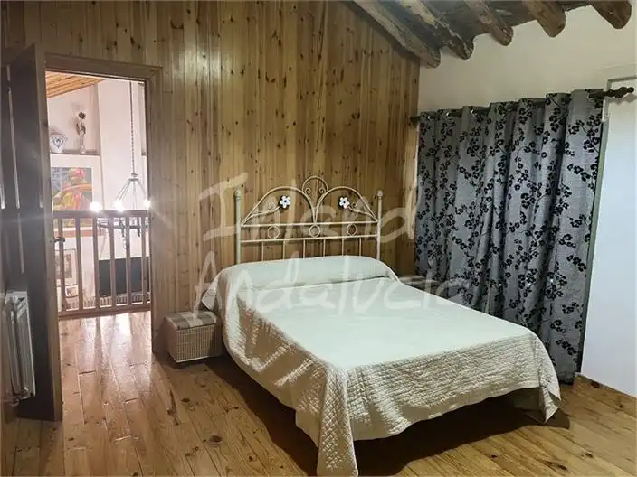 Casa rústica amb piscina en venda a Alcalá la Real, imagen 12