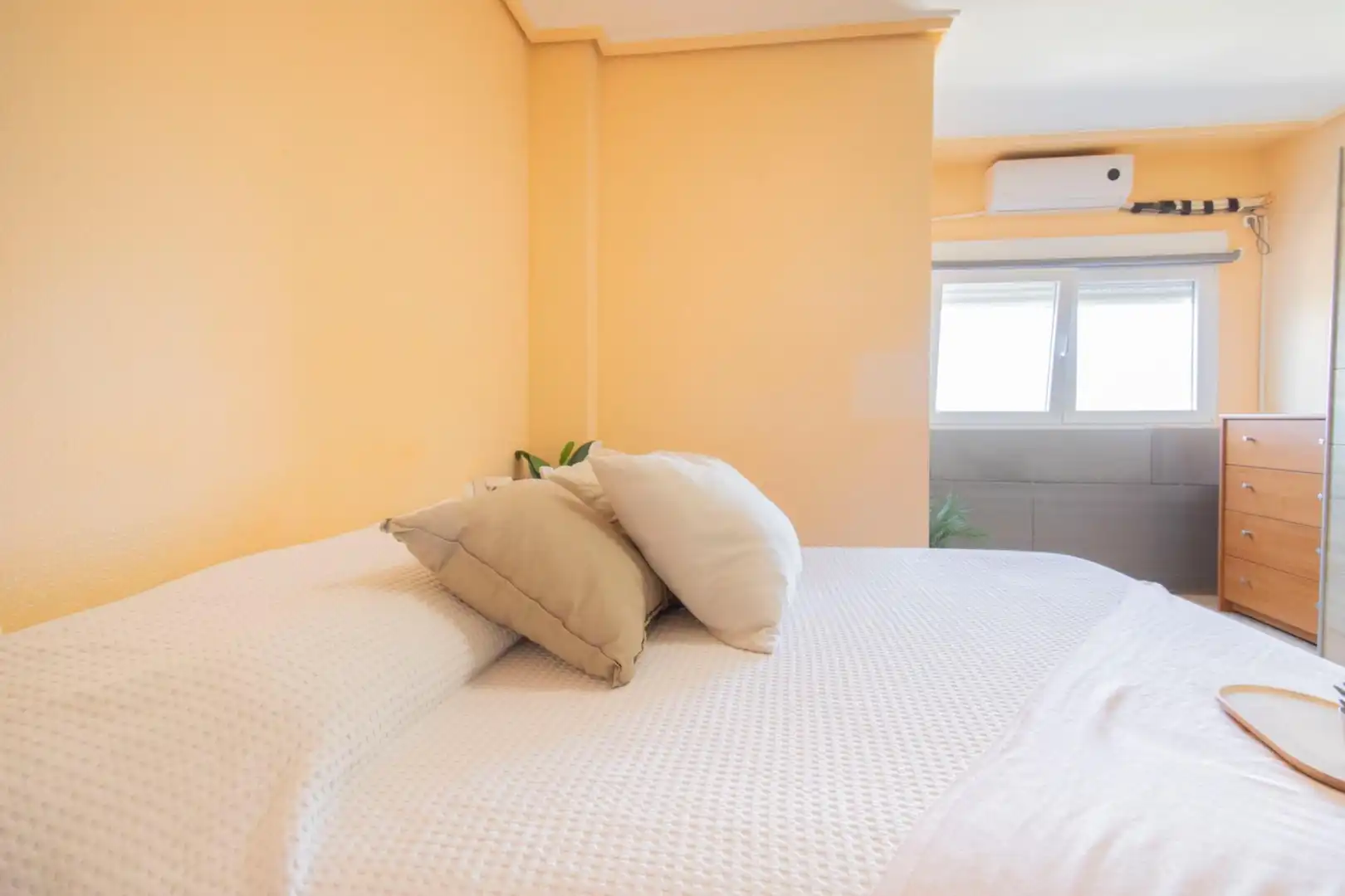Habitación de Piso en venta en Valencia con Aire acondicionado, Trastero y Balcón