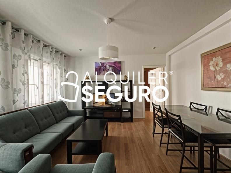 Sala d'estar de Pis de lloguer en Boadilla del Monte amb Calefacció, Terrassa i Moblat