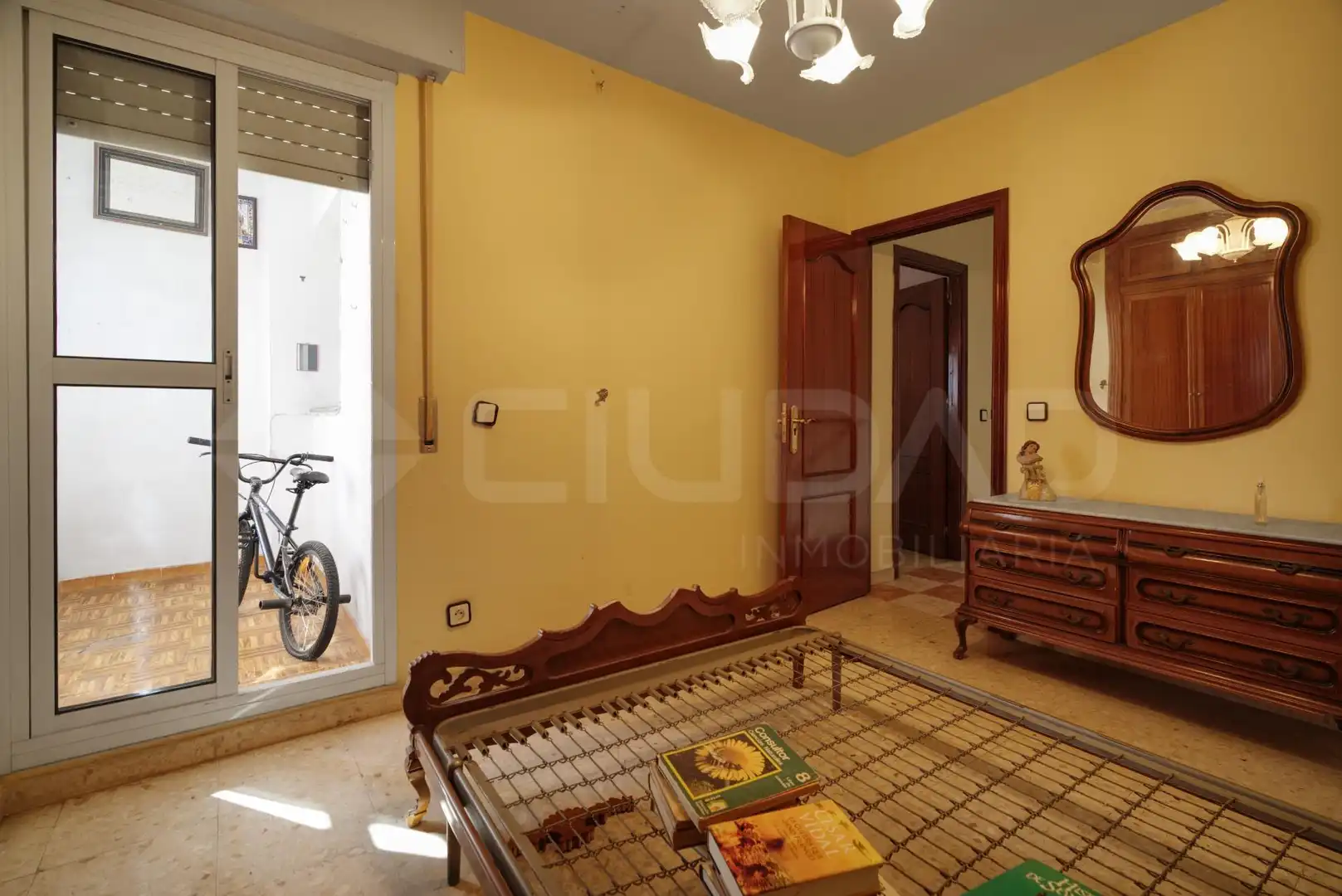 Bedroom of Detached homes for sale in Tomares  with Storage room