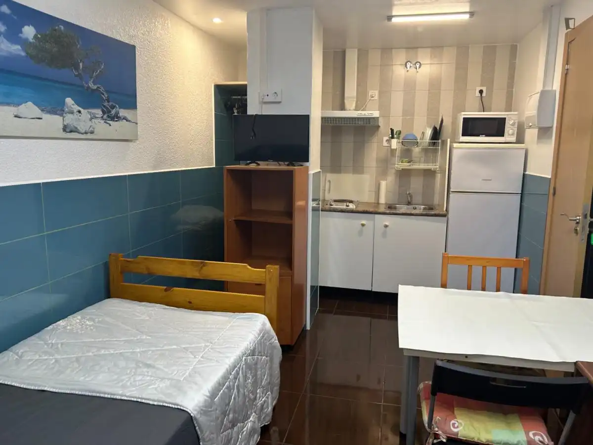 Estudio de alquiler en Sants-Badal