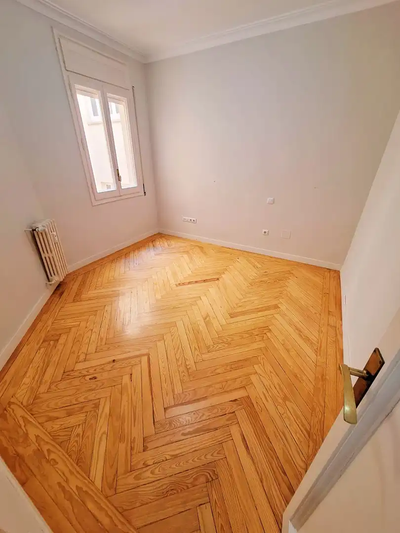 Wohnung zur Miete in Orense, Cuatro Caminos - Azca