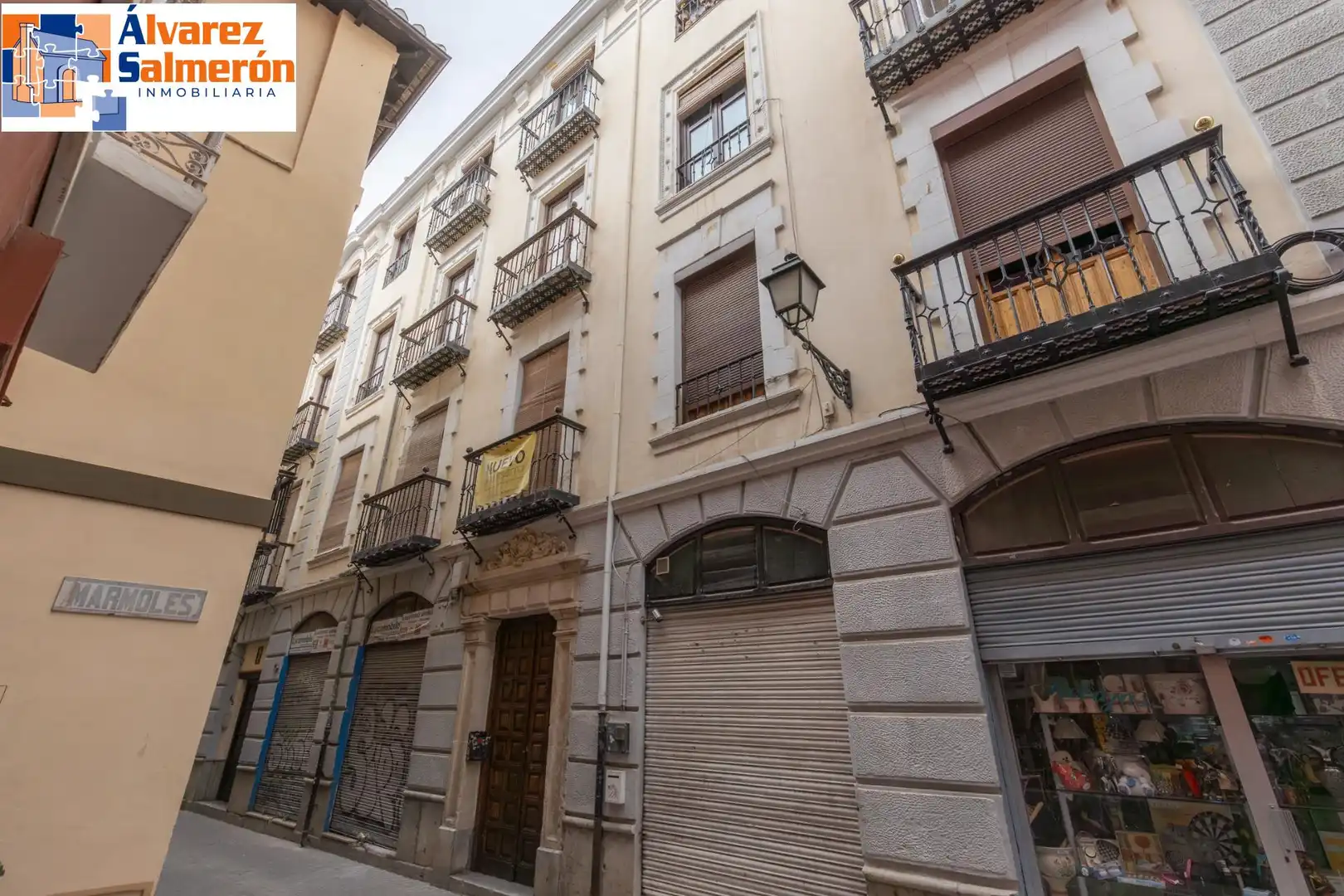 Vista exterior de Ático en venta en Granada