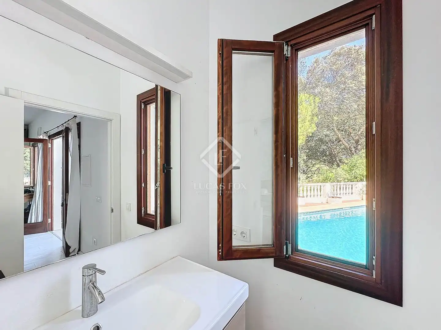 Badezimmer von Country house zum Verkauf in Es Mercadal mit Heizung, Privatgarten und Terrasse