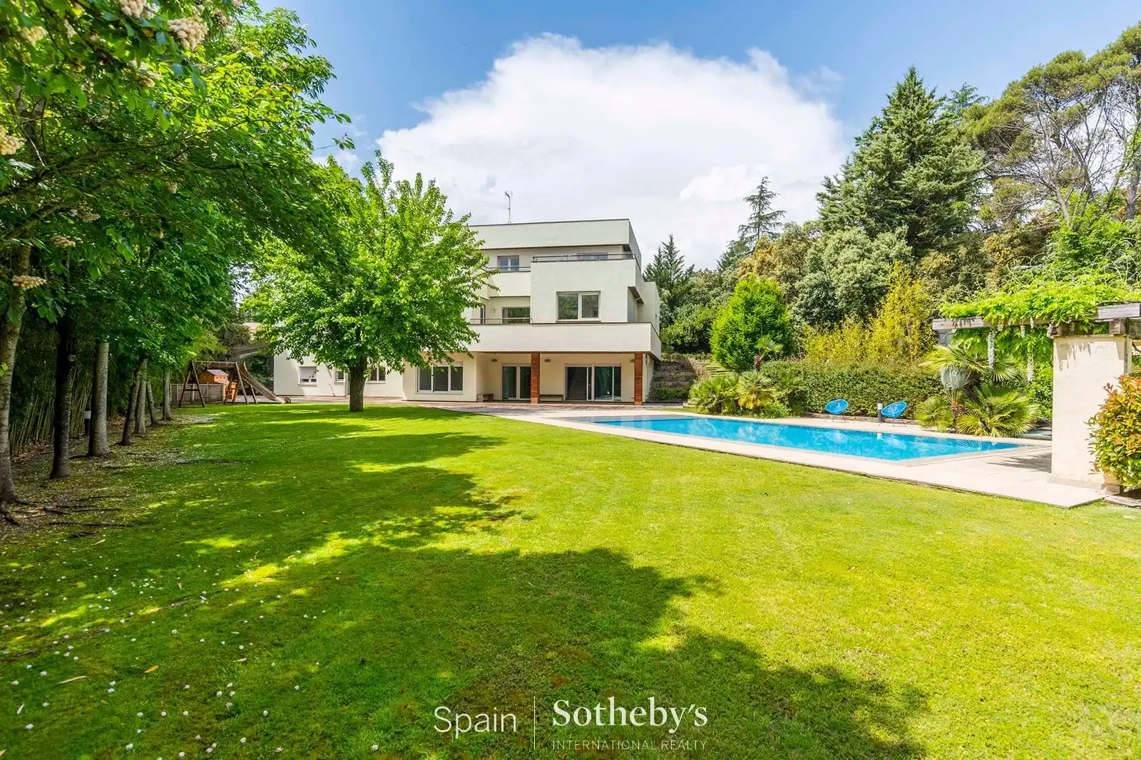 Jardí de Casa o xalet de lloguer en Madrid amb Aire condicionat, Calefacció i Terrassa