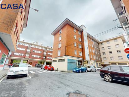 Exterior view of Flat for sale in Zamudio  with Storage room and Balcony