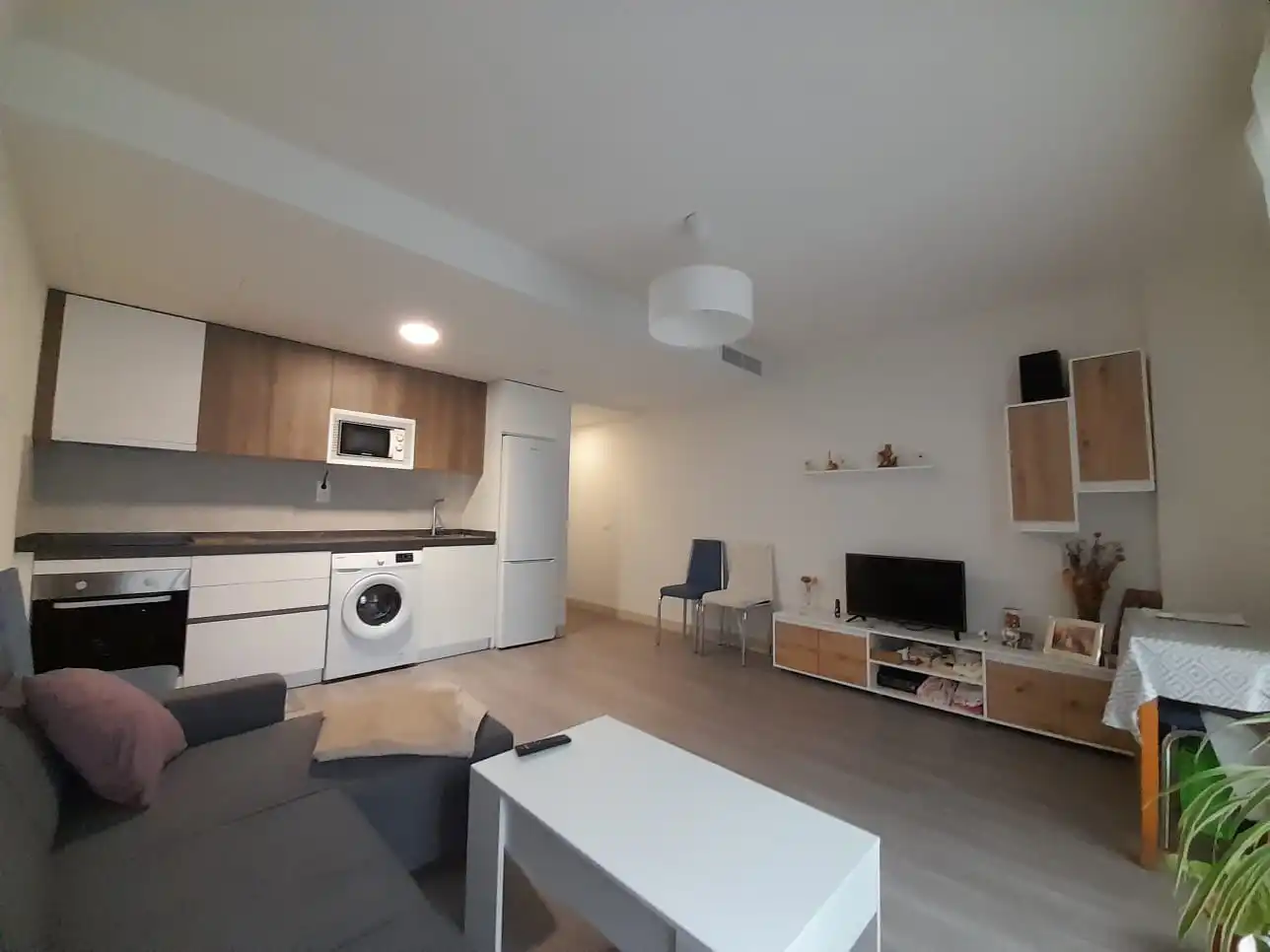 Living room of Flat for sale in Madrid  with Air Conditioner, Heating and Parquet flooring