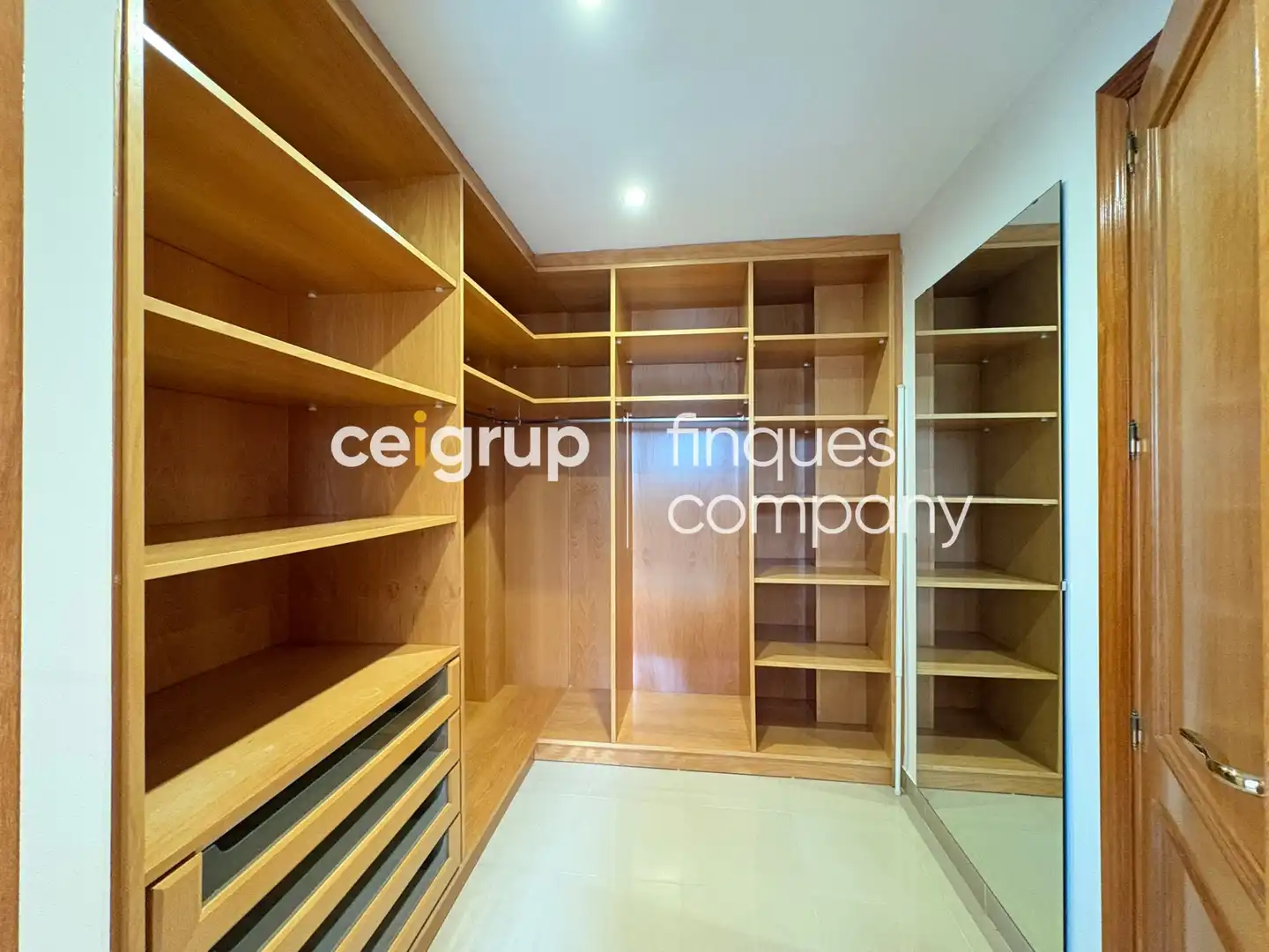 Casa o chalet de alquiler en Girona con Calefacción, Terraza y Piscina