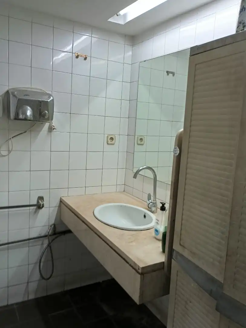 Bathroom of Commercial properties for transfer in Barcelona  with Furnished