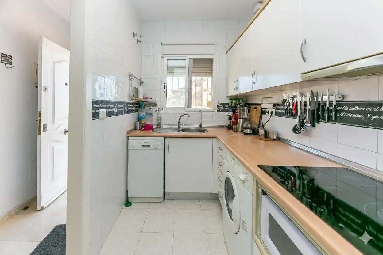 Cocina de Dúplex en venta en Benalmádena con Aire acondicionado, Calefacción y Jardín privado