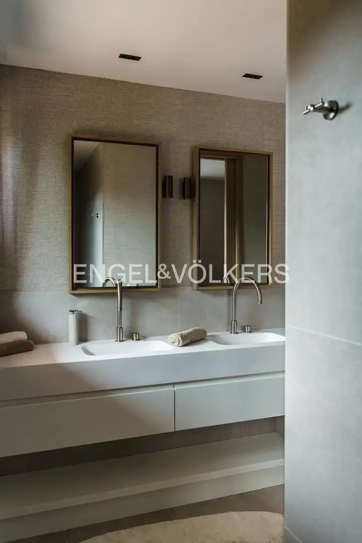 Bathroom of Houses for sale in Getxo   with Heating, Private garden and Parquet flooring