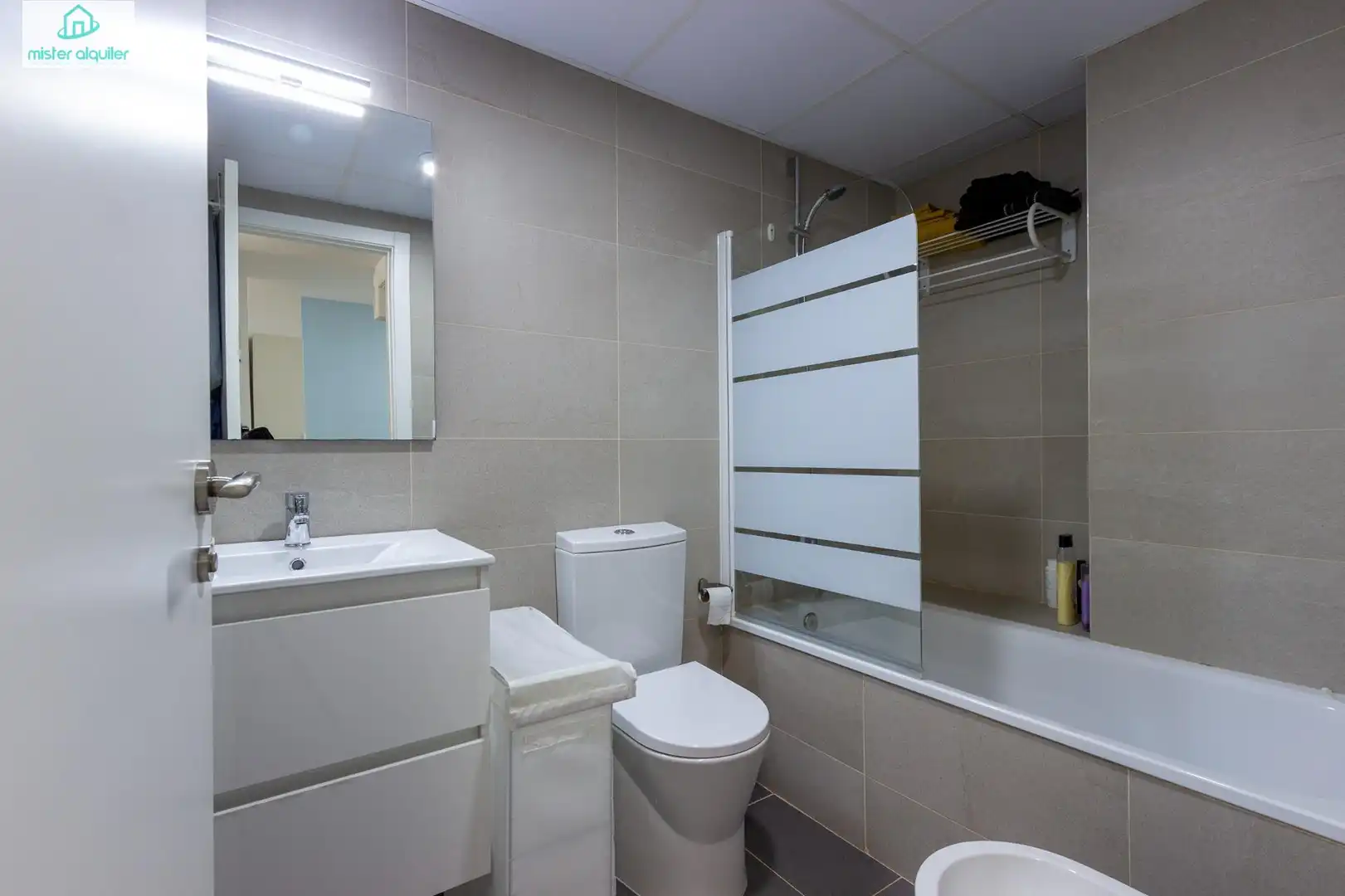 Bathroom of Apartments for rent in El Campello  with Air Conditioner, Private garden and Furnished