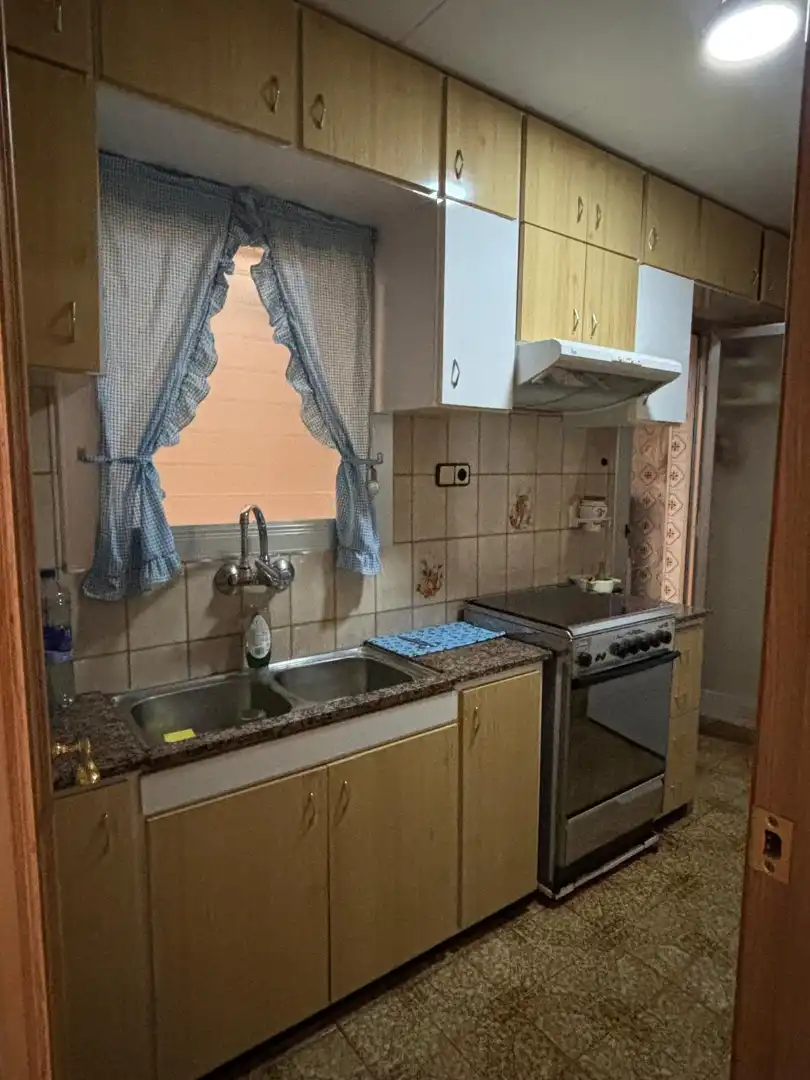 Küche von Wohnung zum Verkauf in Badalona mit Heizung und Terrasse
