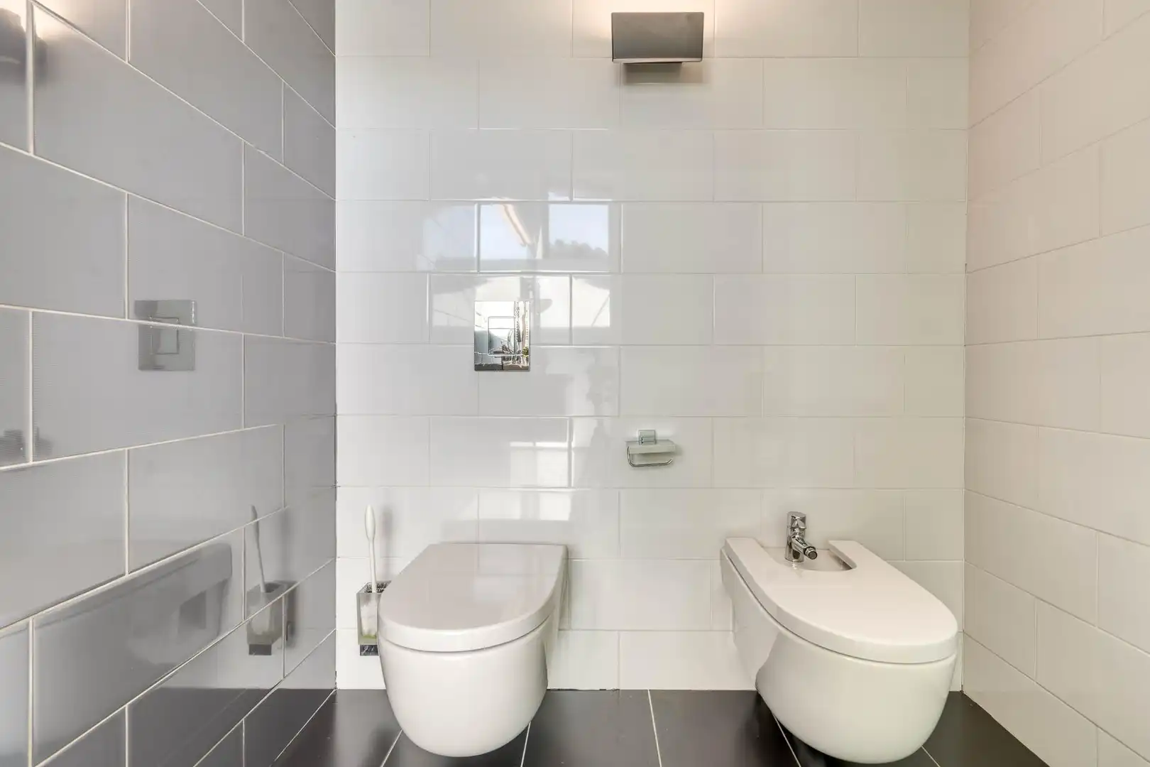 Baño de Finca rústica en venta en Boadella i les Escaules con Calefacción, Jardín privado y Terraza