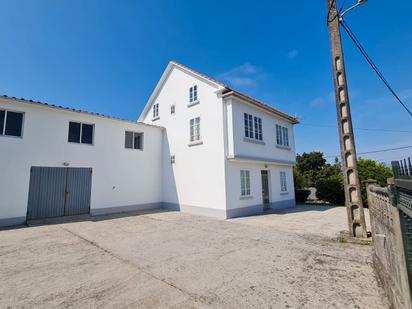 Vista exterior de Casa o xalet en venda en Vilarmaior amb Calefacció i Jardí privat