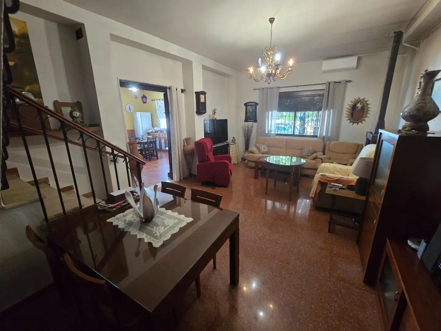 Sala de estar de Casa o chalet en venta en Aguilar de la Frontera con Aire acondicionado, Jardín privado y Trastero