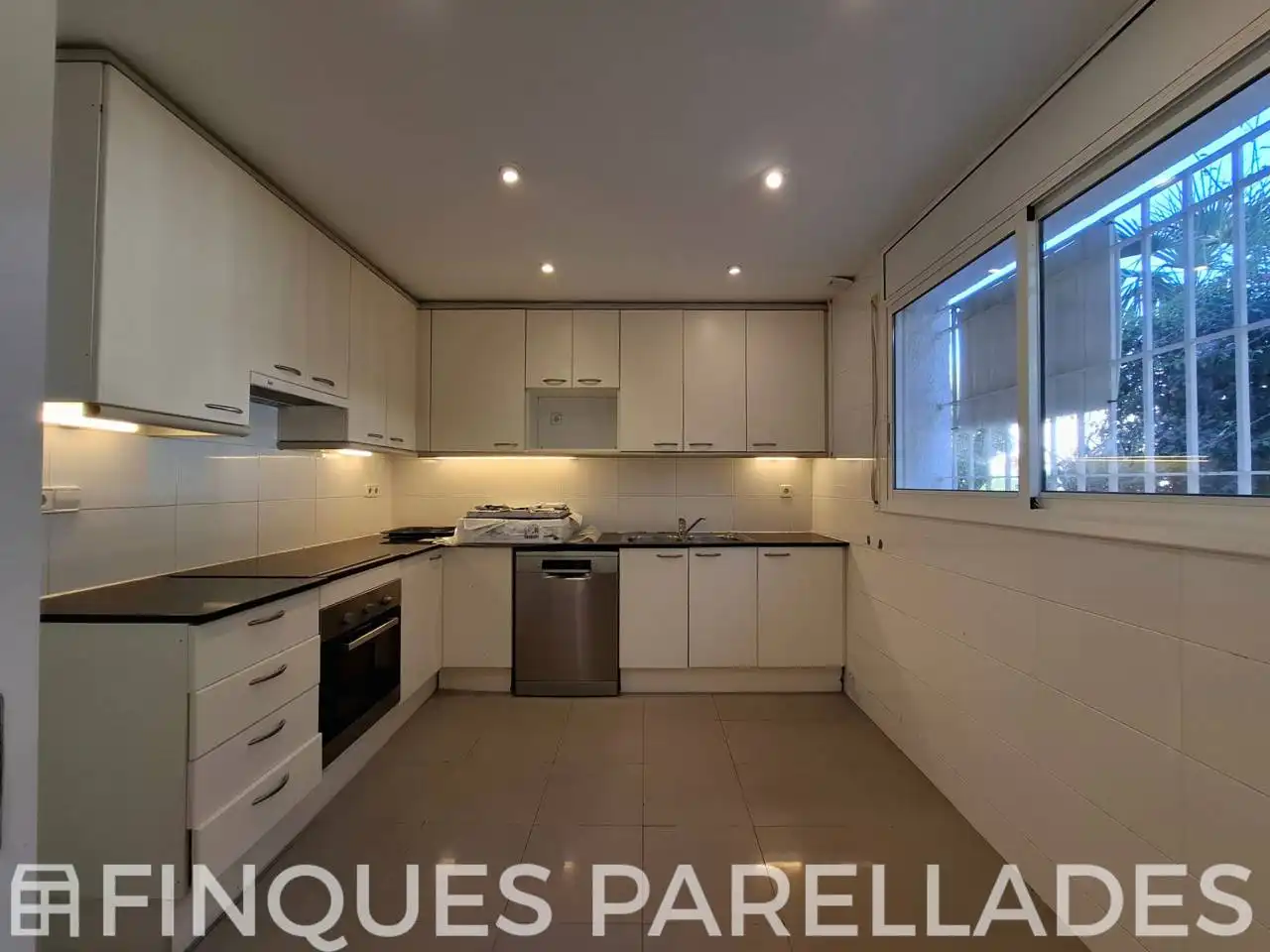 Casa bifamiliare con giardino in vendita a Can Girona - Terramar - Vinyet, imagen 8