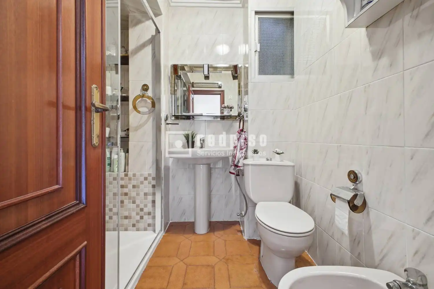 Baño de Piso en venta en Valencia con Calefacción, Terraza y Amueblado