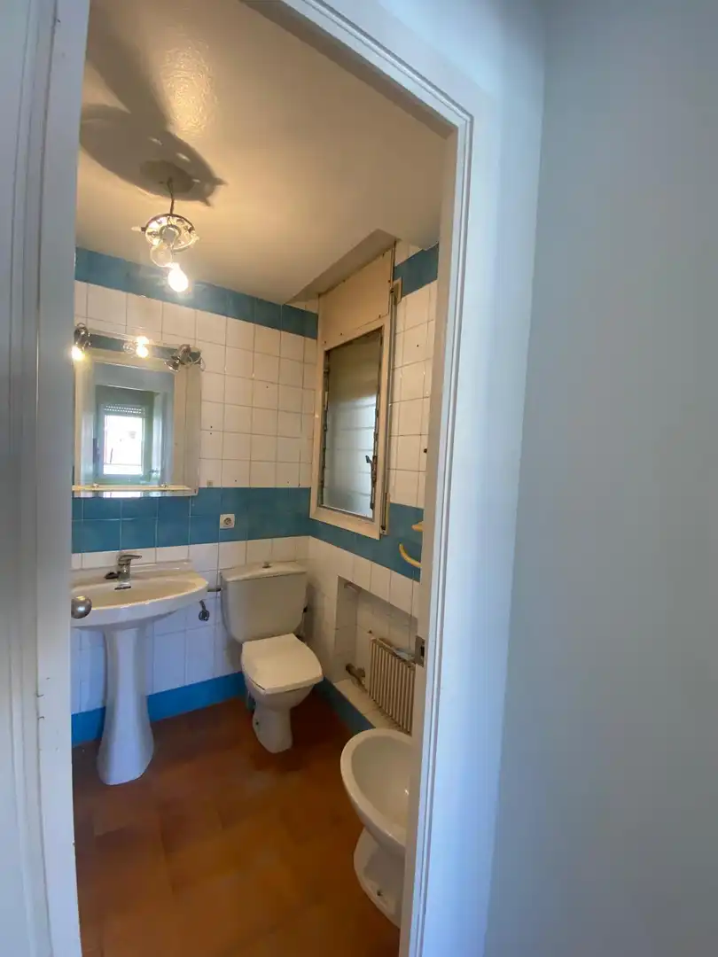 Bathroom of Attic for sale in Girona  with Heating, Terrace and Storage room