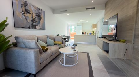 Vivienda de diseño con 2 dormitorios, terraza, piscina y aparcamiento en Nueva Torrevieja, imatge 3