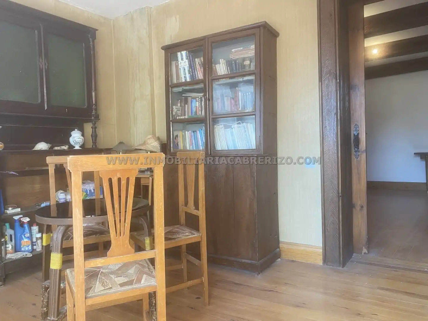 Menjador de Casa adosada en venda en Obanos amb Calefacció, Parquet i Terrassa