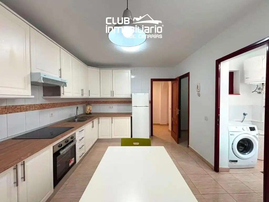 Flat for rent in Avenida EMBAJADOR ALBERTO ARMAS, La Laguna