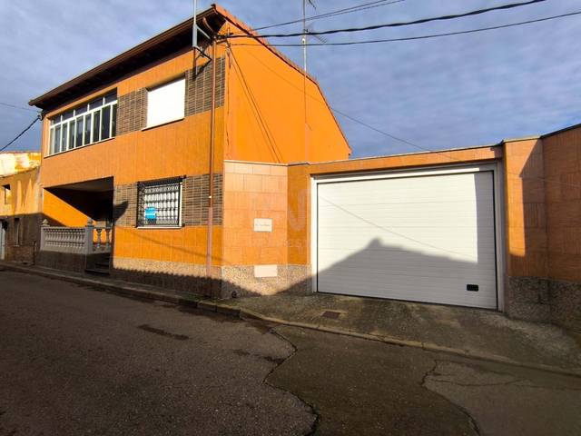 Edificio en Venta en Villademor de la Vega