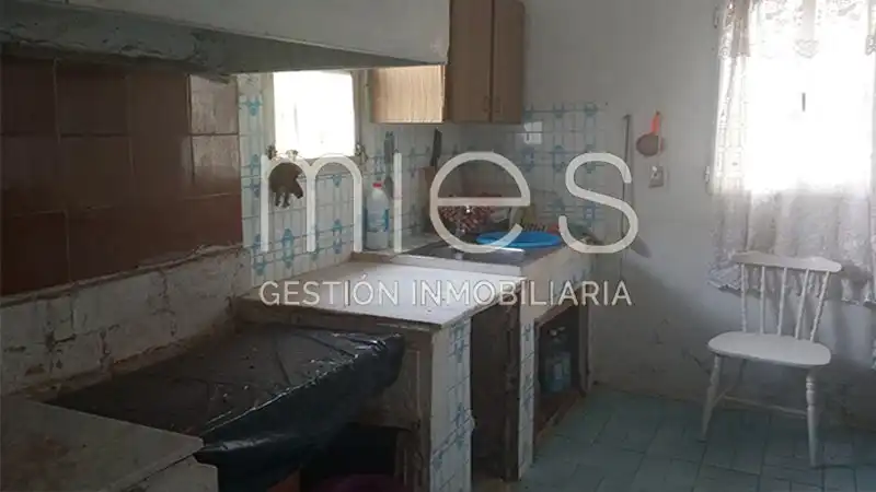 Cuina de Finca rústica en venda en Macastre amb Jardí privat, Traster i Piscina
