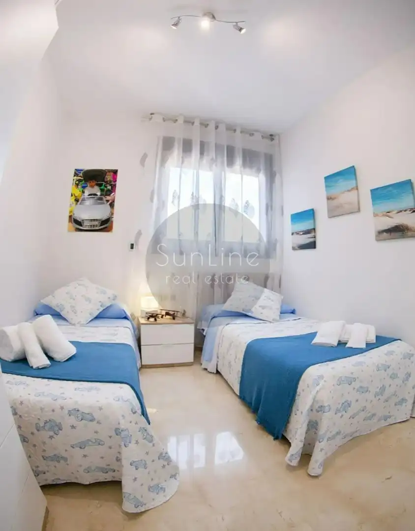 Schlafzimmer von Wohnung zum Verkauf in Benidorm mit Möbliert, Balkon und Whirlpool