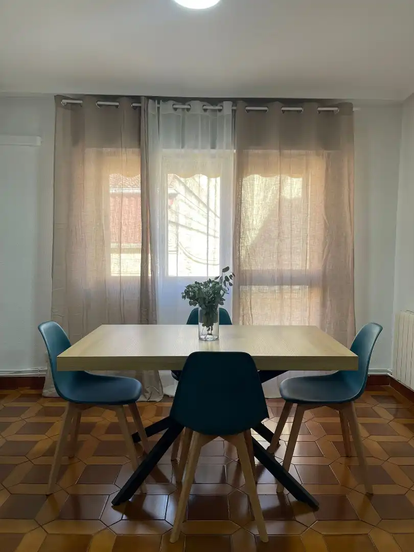 Comedor de Piso de alquiler en Plasencia con Aire acondicionado, Calefacción y Terraza
