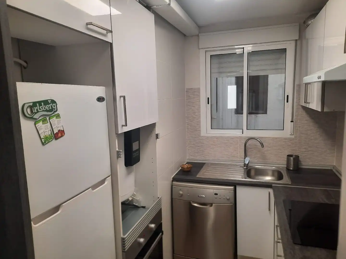 Cuina de Apartament de lloguer en Salou amb Calefacció, Jardí privat i Terrassa