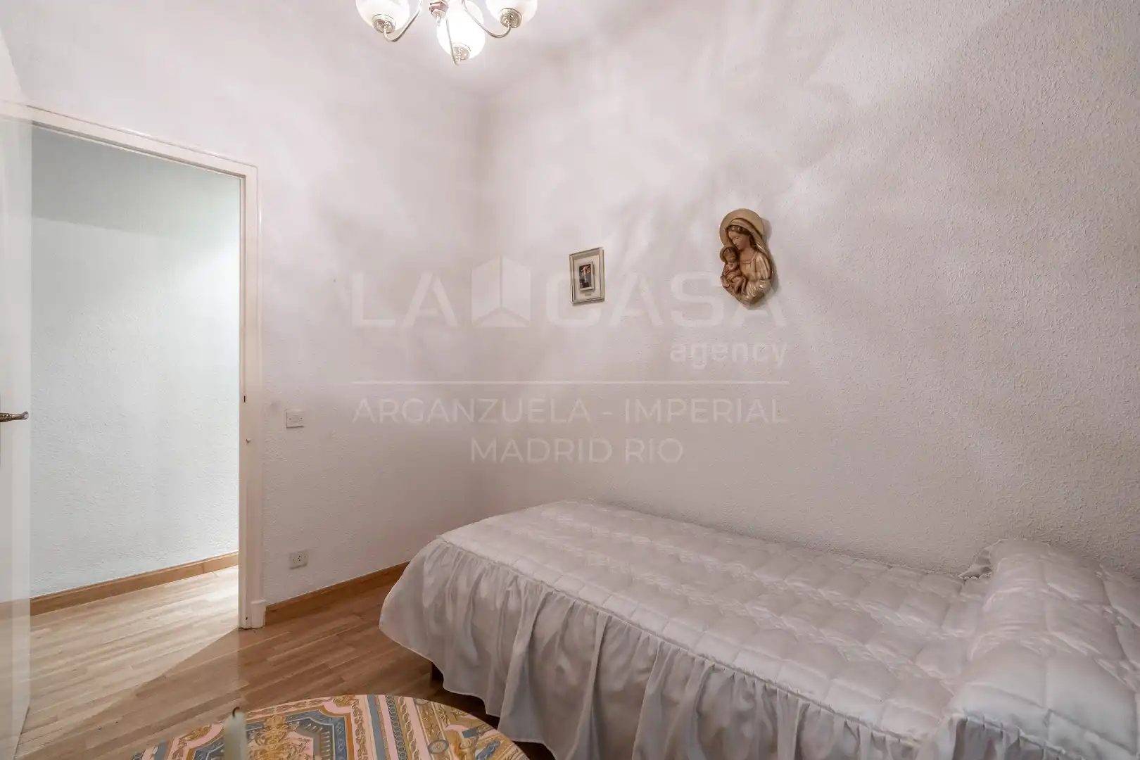 Habitación de Piso en venta en Madrid con Calefacción y Trastero
