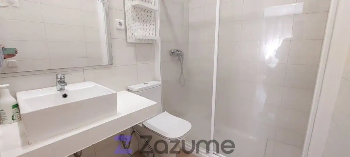 Bany de Pis de lloguer en San Sebastián de los Reyes amb Aire condicionat, Parquet i Moblat