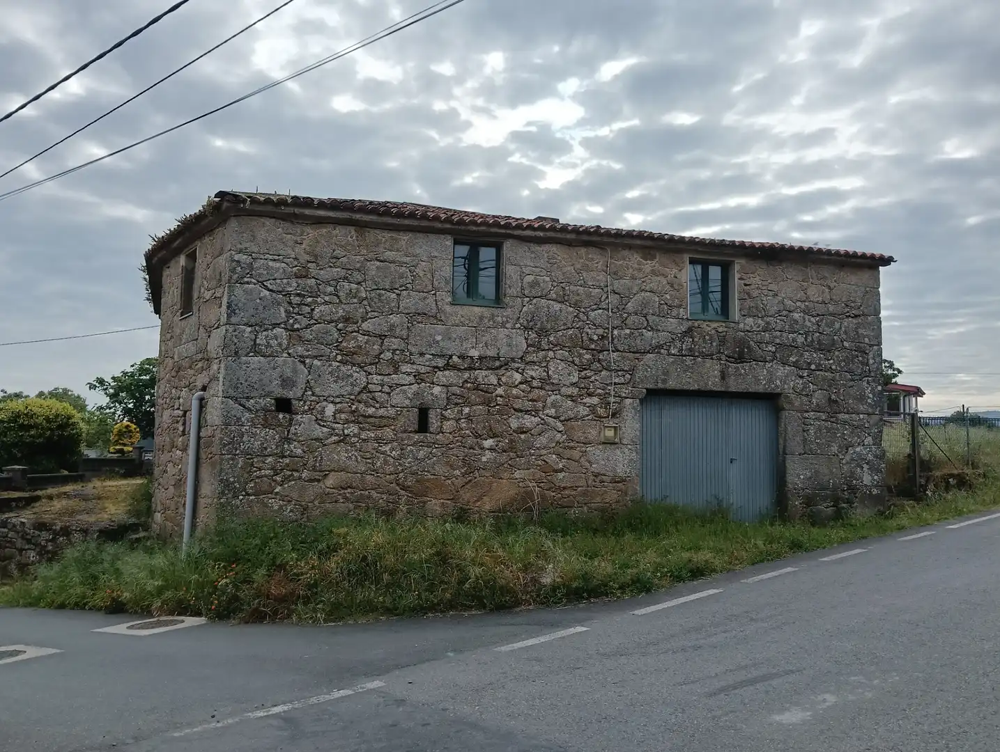 Exterior view of Houses for sale in Coirós  with Private garden and Storage room