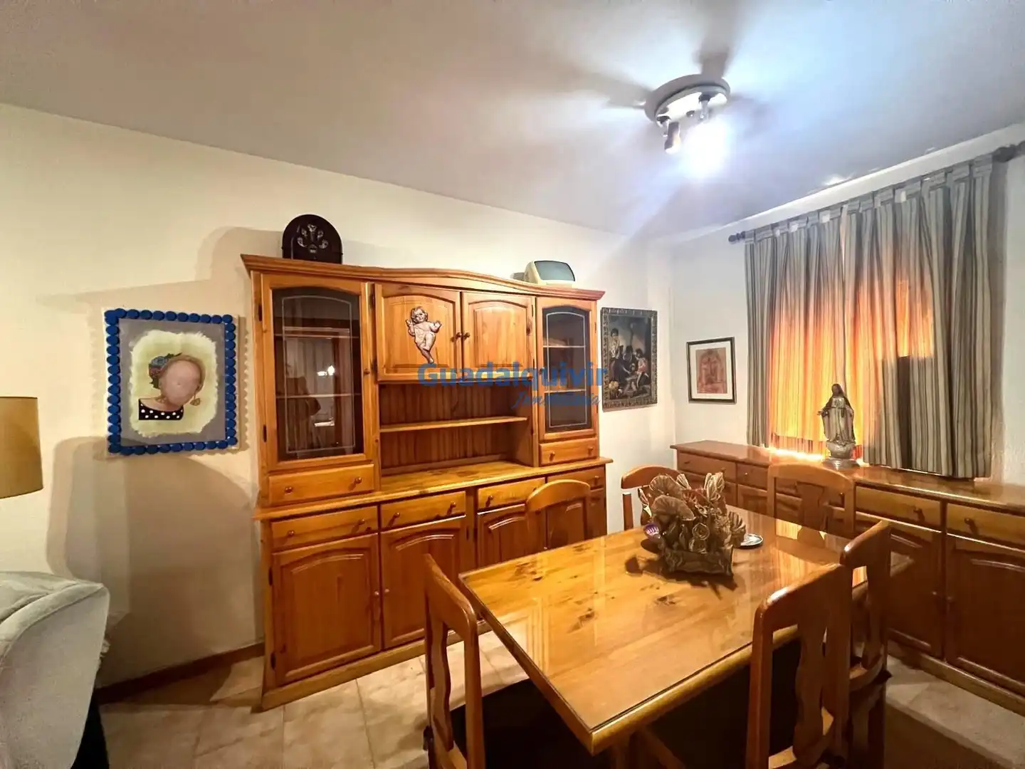 Menjador de Casa adosada en venda en Montequinto amb Aire condicionat, Jardí privat i Traster